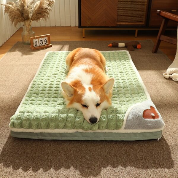 WSuper Warm Dog Bed - Image 4